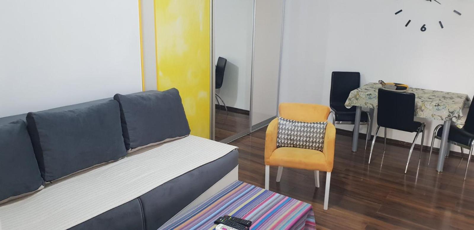 Yellow Apartment, Central Podgorica Kültér fotó